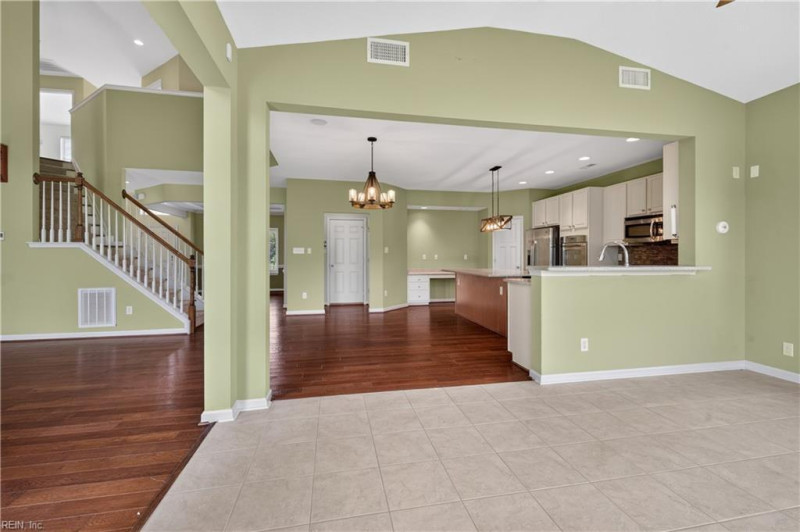 Photo 19 of 46 residential for sale in Suffolk virginia Photo 19 of 46 residential for sale in Suffolk virginia