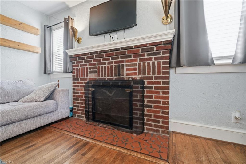 Photo 4 of 42 residential for sale in Norfolk virginia Photo 4 of 42 residential for sale in Norfolk virginia