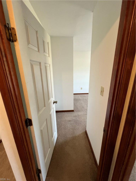Photo 17 of 28 residential for sale in Chesapeake virginia