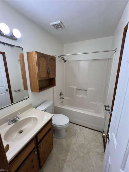 Photo 22 of 28 residential for sale in Chesapeake virginia