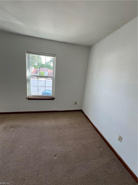 Photo 27 of 28 residential for sale in Chesapeake virginia
