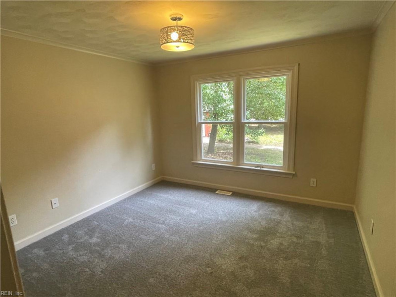 Photo 11 of 28 residential for sale in Chesapeake virginia Photo 11 of 28 residential for sale in Chesapeake virginia