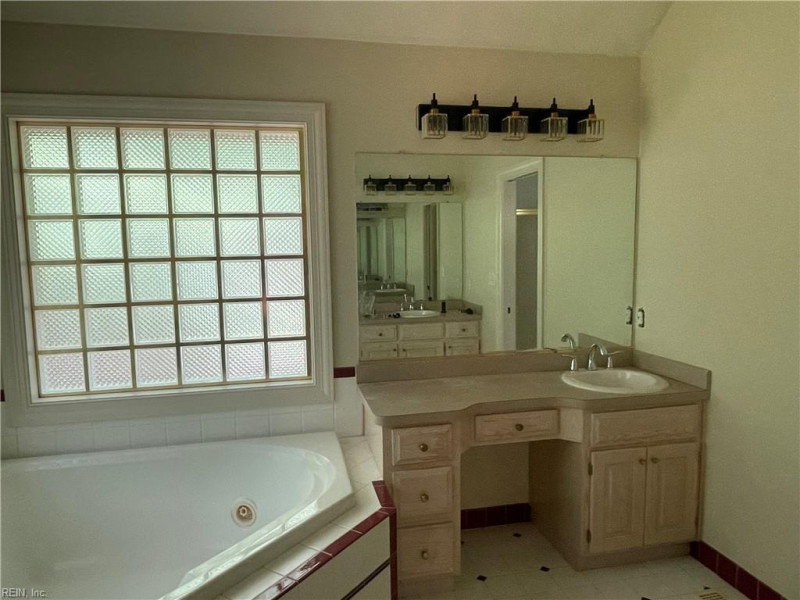 Photo 14 of 28 residential for sale in Chesapeake virginia Photo 14 of 28 residential for sale in Chesapeake virginia