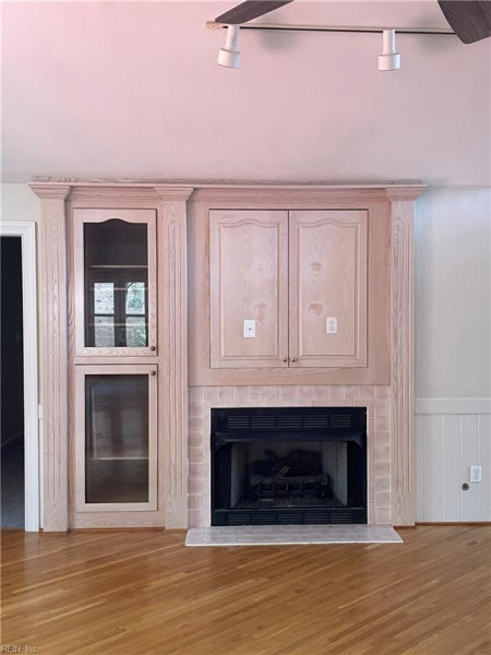 Photo 8 of 28 residential for sale in Chesapeake virginia Photo 8 of 28 residential for sale in Chesapeake virginia