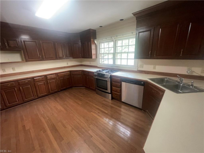 Photo 16 of 28 residential for sale in Norfolk virginia Photo 16 of 28 residential for sale in Norfolk virginia