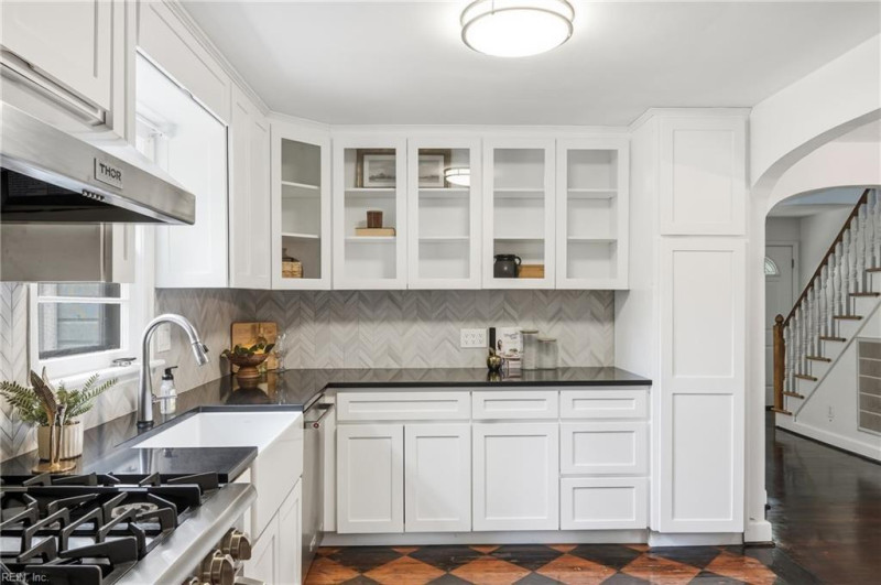 Photo 14 of 39 residential for sale in Norfolk virginia
