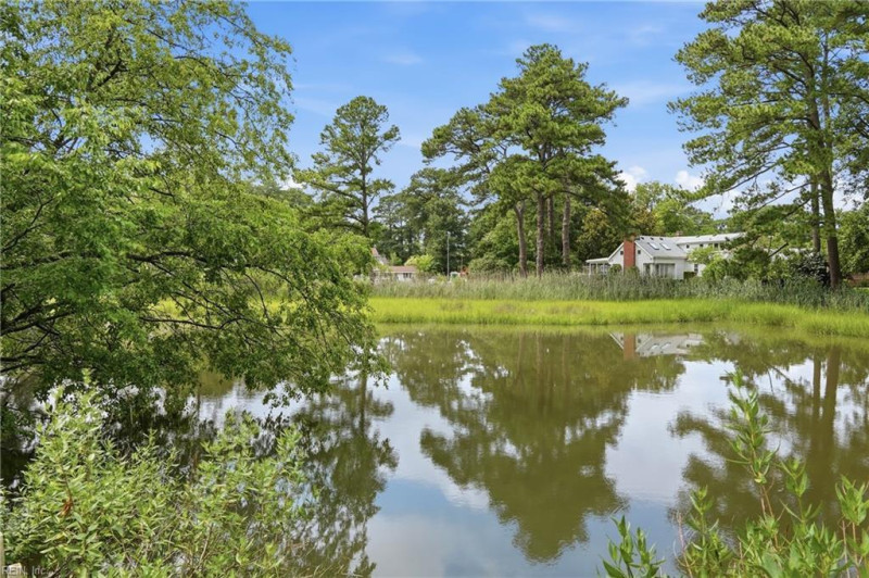 Photo 35 of 39 residential for sale in Norfolk virginia