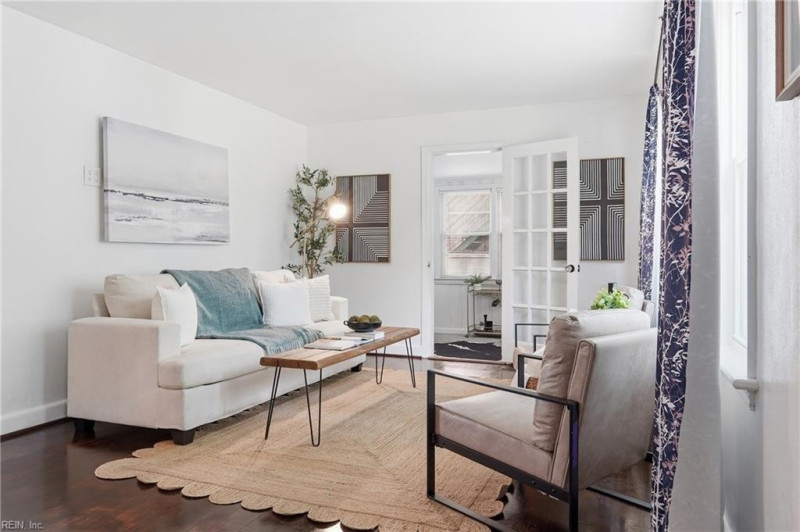 Photo 5 of 39 residential for sale in Norfolk virginia