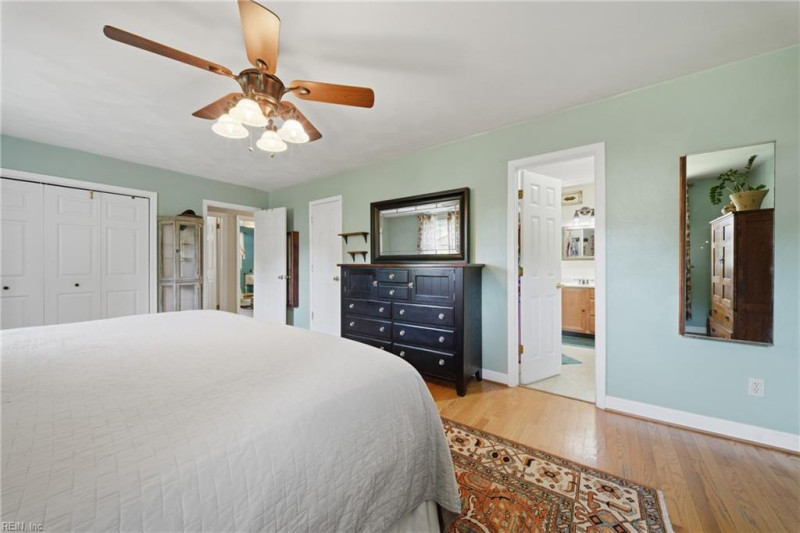 Photo 26 of 48 residential for sale in Chesapeake virginia
