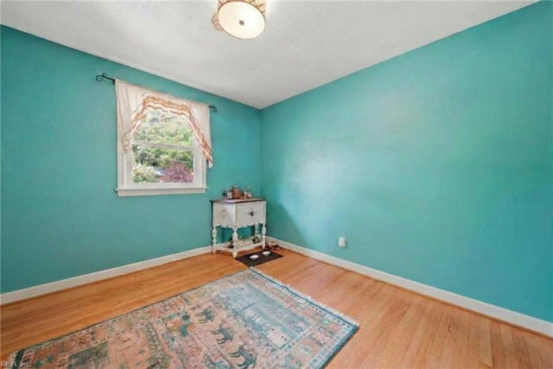 Photo 28 of 48 residential for sale in Chesapeake virginia