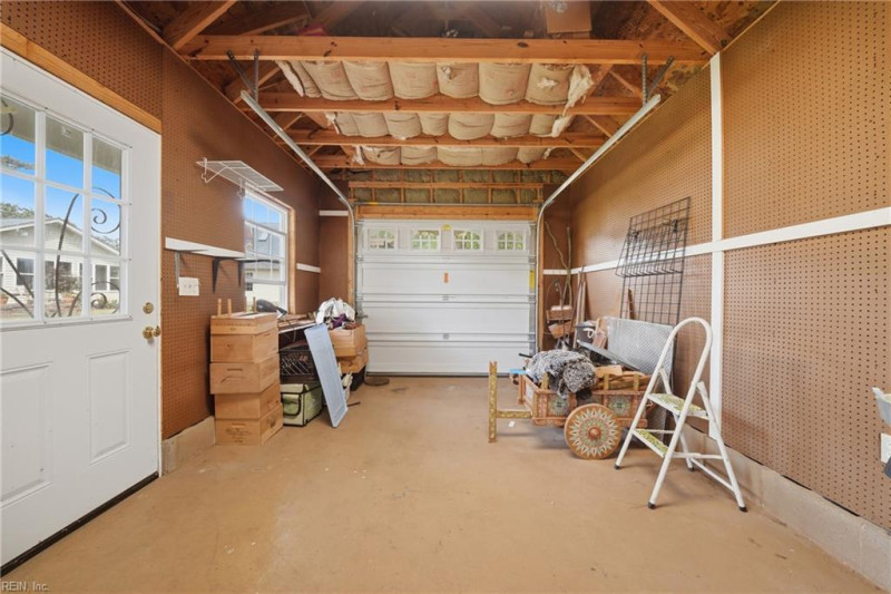 Photo 34 of 48 residential for sale in Chesapeake virginia