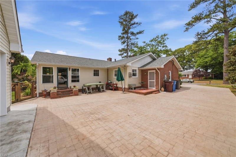Photo 42 of 48 residential for sale in Chesapeake virginia
