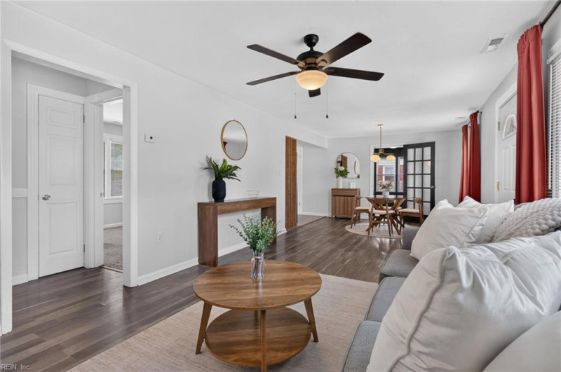 Photo 10 of 44 residential for sale in Hampton virginia