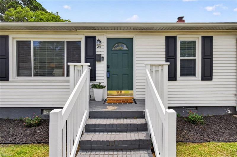 Photo 2 of 44 residential for sale in Hampton virginia