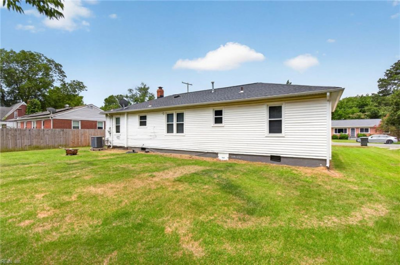 Photo 38 of 44 residential for sale in Hampton virginia