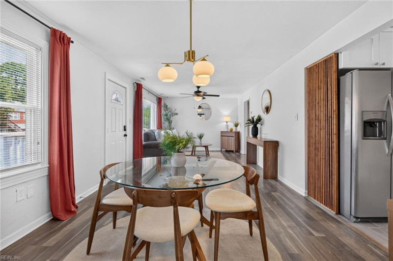 Photo 4 of 44 residential for sale in Hampton virginia