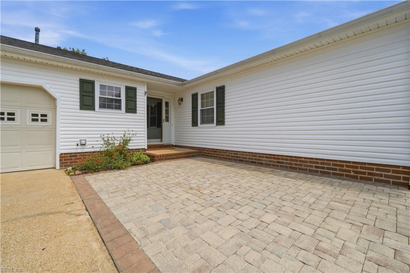 Photo 2 of 26 residential for sale in Virginia Beach virginia