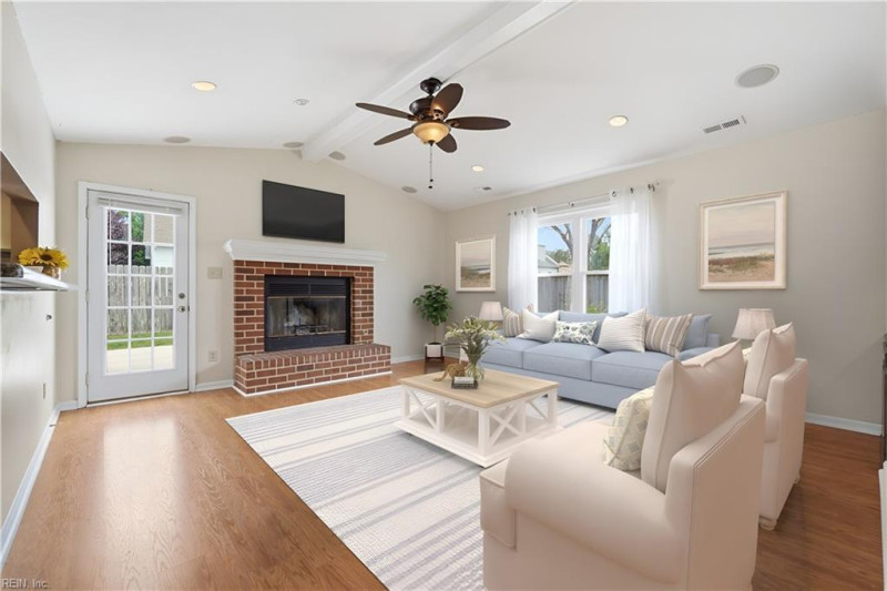 Photo 3 of 26 residential for sale in Virginia Beach virginia