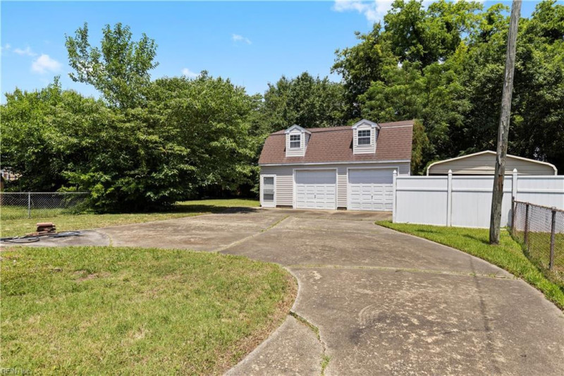 Photo 9 of 11 residential for sale in Hampton virginia Photo 9 of 11 residential for sale in Hampton virginia