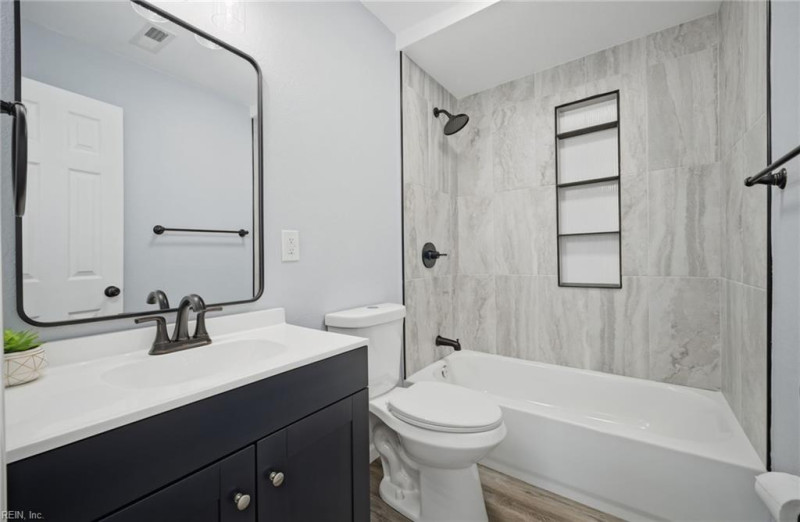 Photo 17 of 50 residential for sale in Newport News virginia