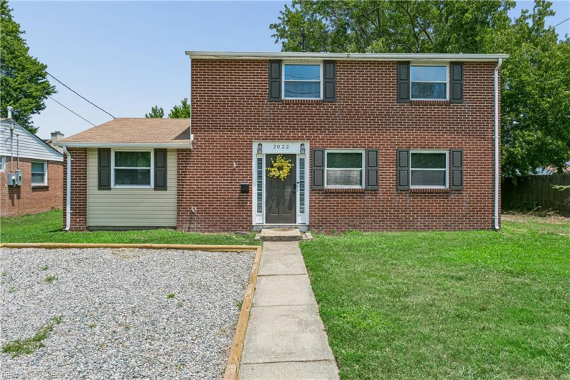 Photo 1 of 41 residential for sale in Hampton virginia