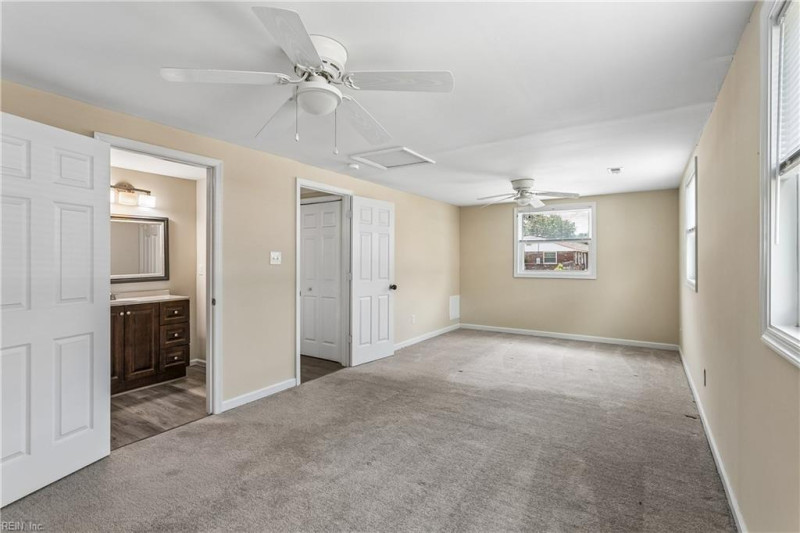 Photo 25 of 41 residential for sale in Hampton virginia