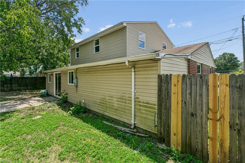 Photo 38 of 41 residential for sale in Hampton virginia