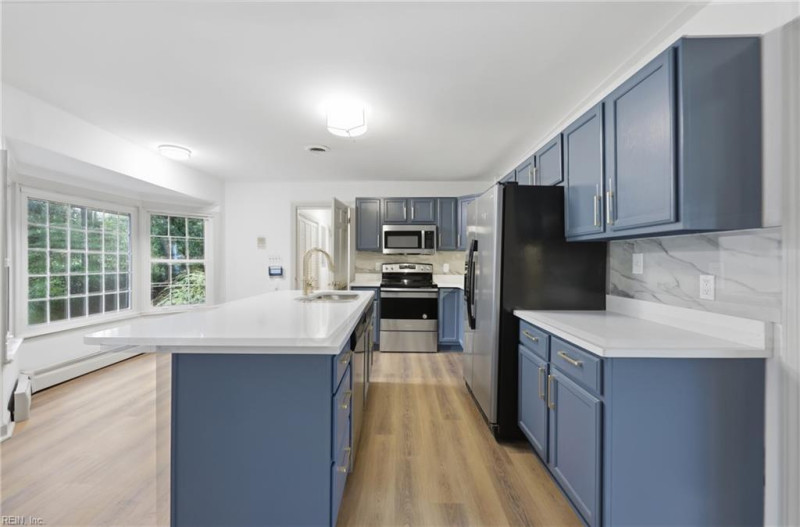 Photo 15 of 44 residential for sale in Portsmouth virginia