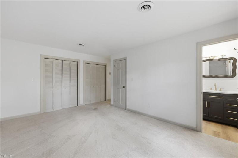 Photo 23 of 44 residential for sale in Portsmouth virginia