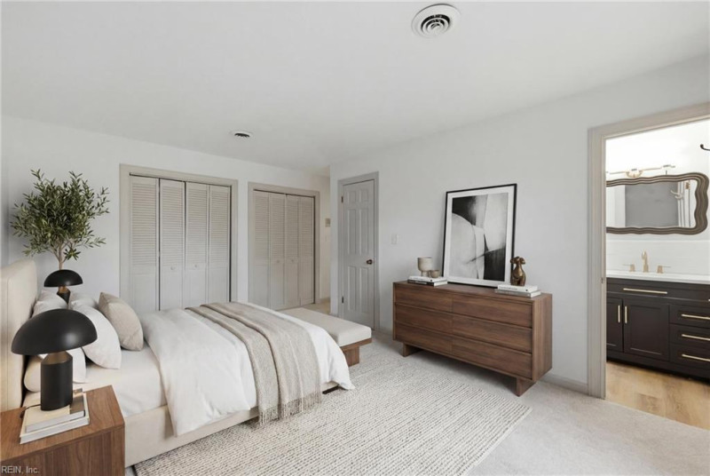 Photo 24 of 44 residential for sale in Portsmouth virginia