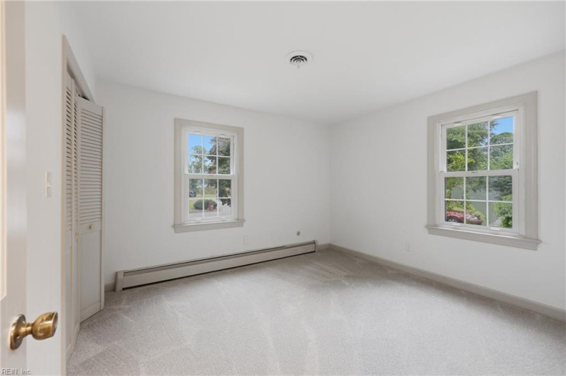Photo 29 of 44 residential for sale in Portsmouth virginia