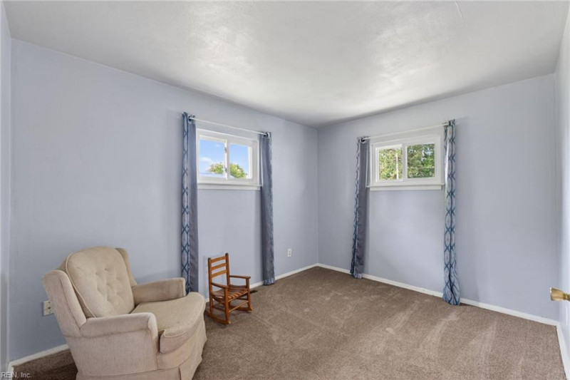 Photo 16 of 24 residential for sale in Chesapeake virginia