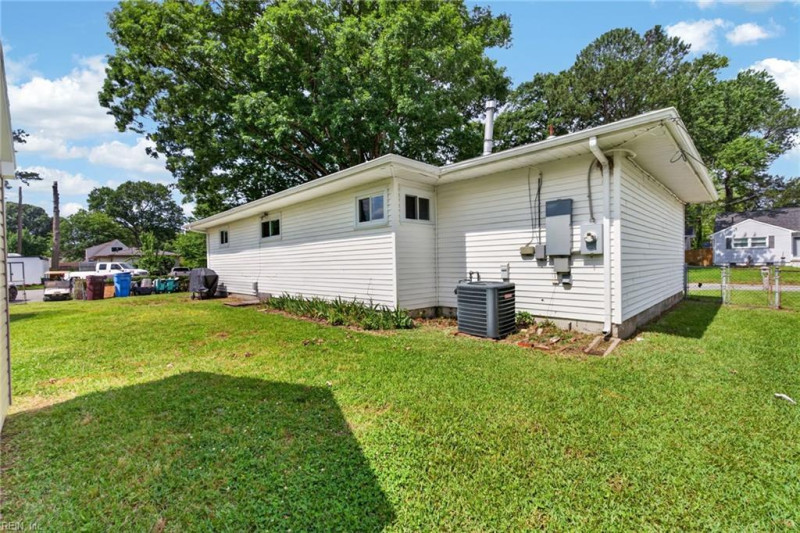 Photo 23 of 24 residential for sale in Chesapeake virginia