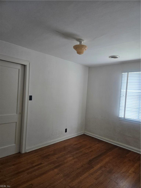 Photo 5 of 8 residential for sale in Newport News virginia