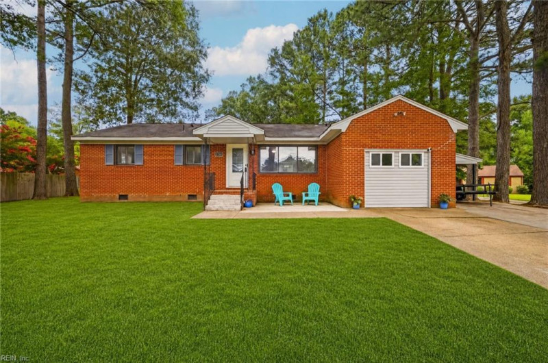 Photo 2 of 49 residential for sale in Chesapeake virginia