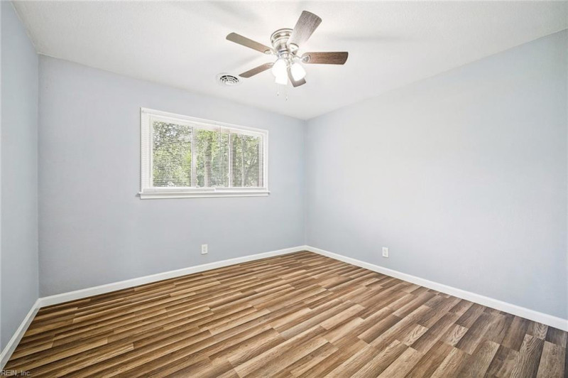 Photo 21 of 49 residential for sale in Chesapeake virginia