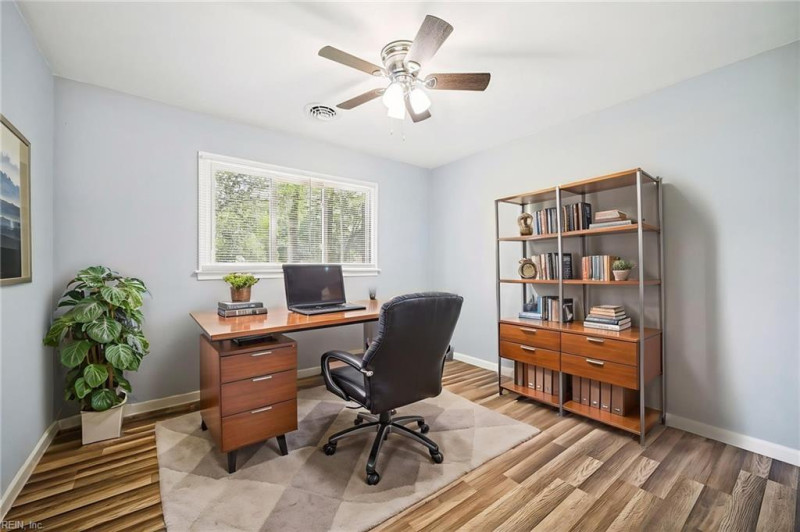 Photo 22 of 49 residential for sale in Chesapeake virginia