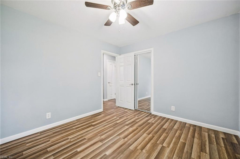 Photo 23 of 49 residential for sale in Chesapeake virginia