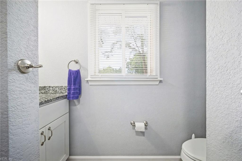 Photo 32 of 49 residential for sale in Chesapeake virginia