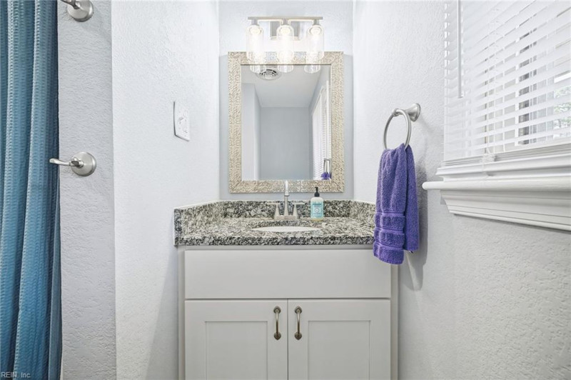 Photo 33 of 49 residential for sale in Chesapeake virginia