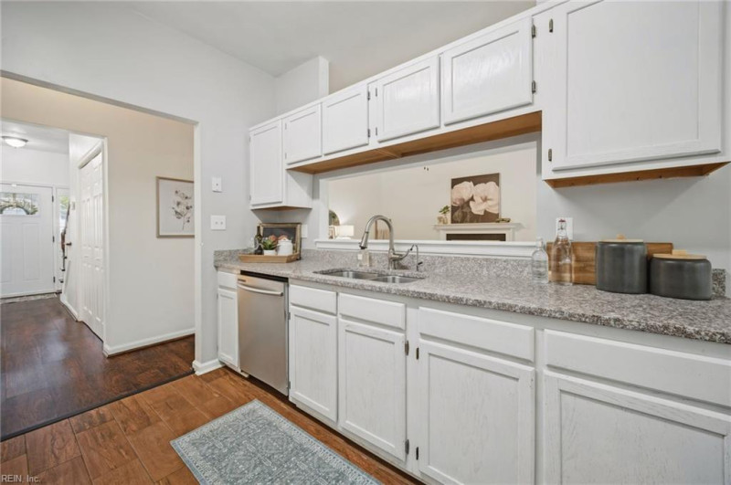 Photo 7 of 39 residential for sale in Virginia Beach virginia Photo 7 of 39 residential for sale in Virginia Beach virginia