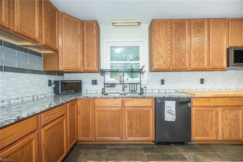 Photo 9 of 43 residential for sale in Suffolk virginia Photo 9 of 43 residential for sale in Suffolk virginia