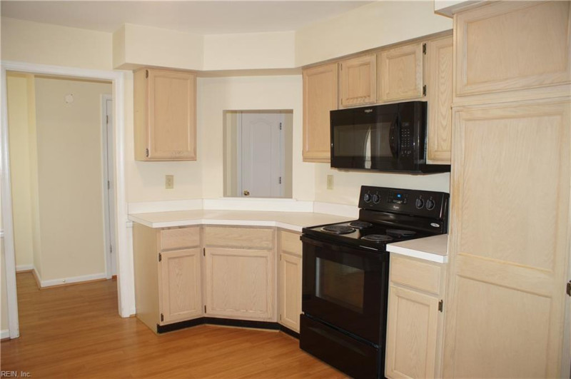 Photo 4 of 22 residential for sale in Chesapeake virginia Photo 4 of 22 residential for sale in Chesapeake virginia