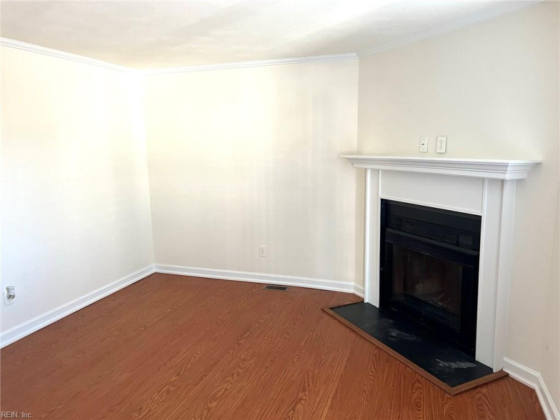 Photo 4 of 21 residential for sale in Virginia Beach virginia Photo 4 of 21 residential for sale in Virginia Beach virginia