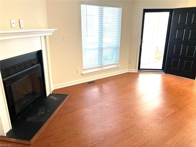 Photo 6 of 21 residential for sale in Virginia Beach virginia Photo 6 of 21 residential for sale in Virginia Beach virginia