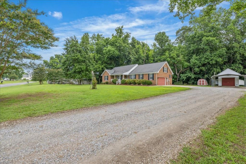 Photo 15 of 50 residential for sale in Isle of Wight County virginia Photo 15 of 50 residential for sale in Isle of Wight County virginia