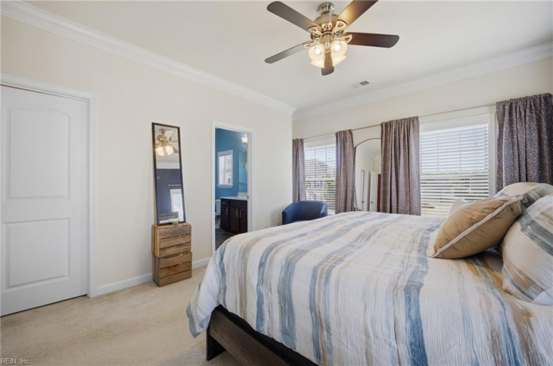 Photo 14 of 39 residential for sale in Chesapeake virginia