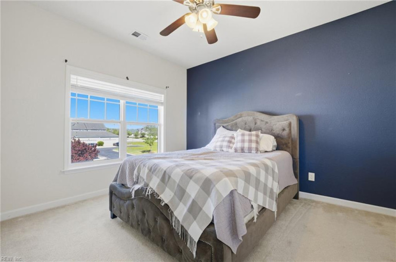 Photo 20 of 39 residential for sale in Chesapeake virginia