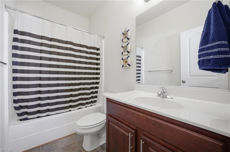 Photo 22 of 39 residential for sale in Chesapeake virginia