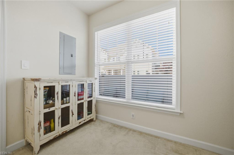 Photo 25 of 39 residential for sale in Chesapeake virginia